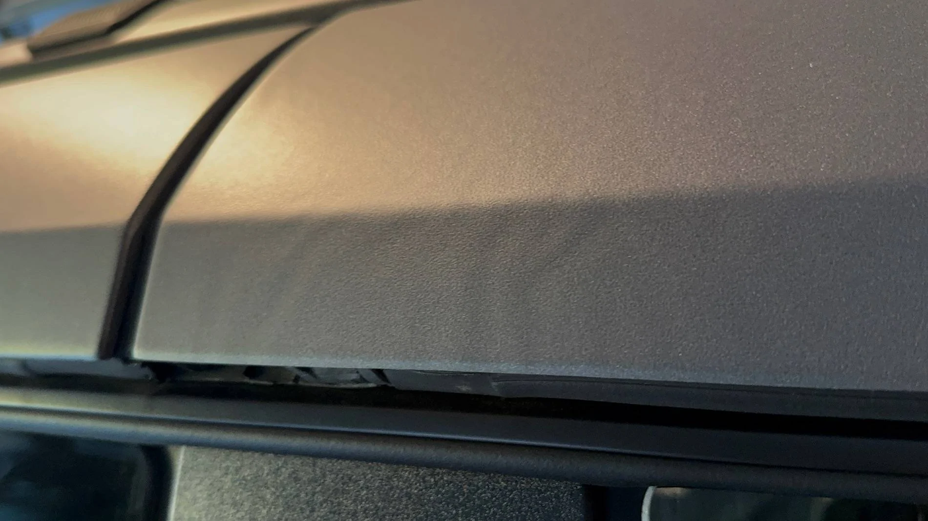 Ford Bronco 2024 MIC top delamination or normal? IMG_2915