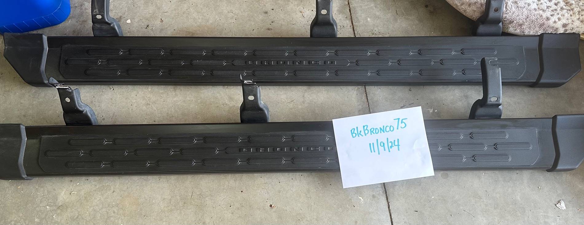 Ford Bronco Bronco Outer Banks running boards $30 IMG_4572