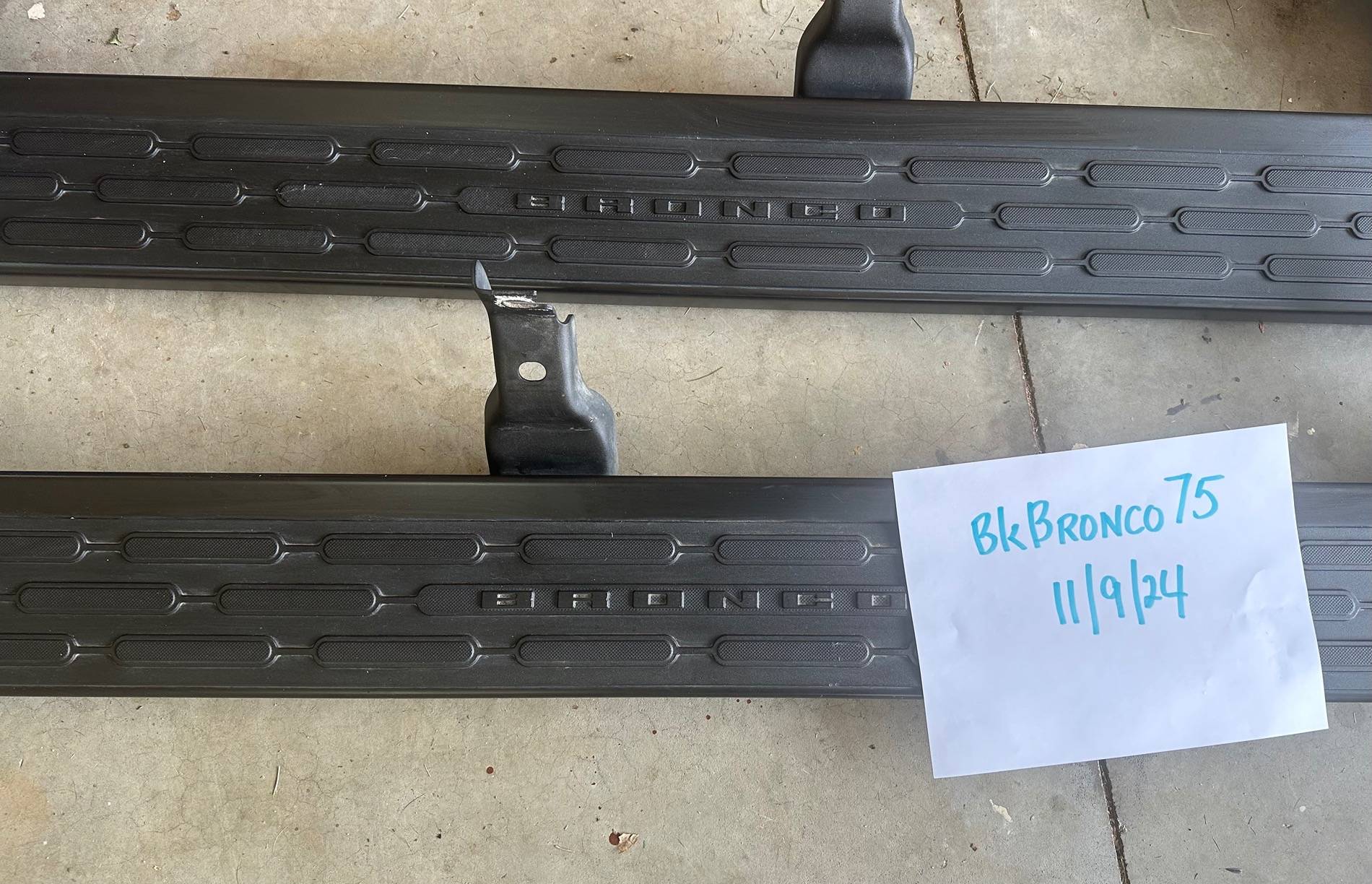 Ford Bronco Bronco Outer Banks running boards $30 IMG_4573