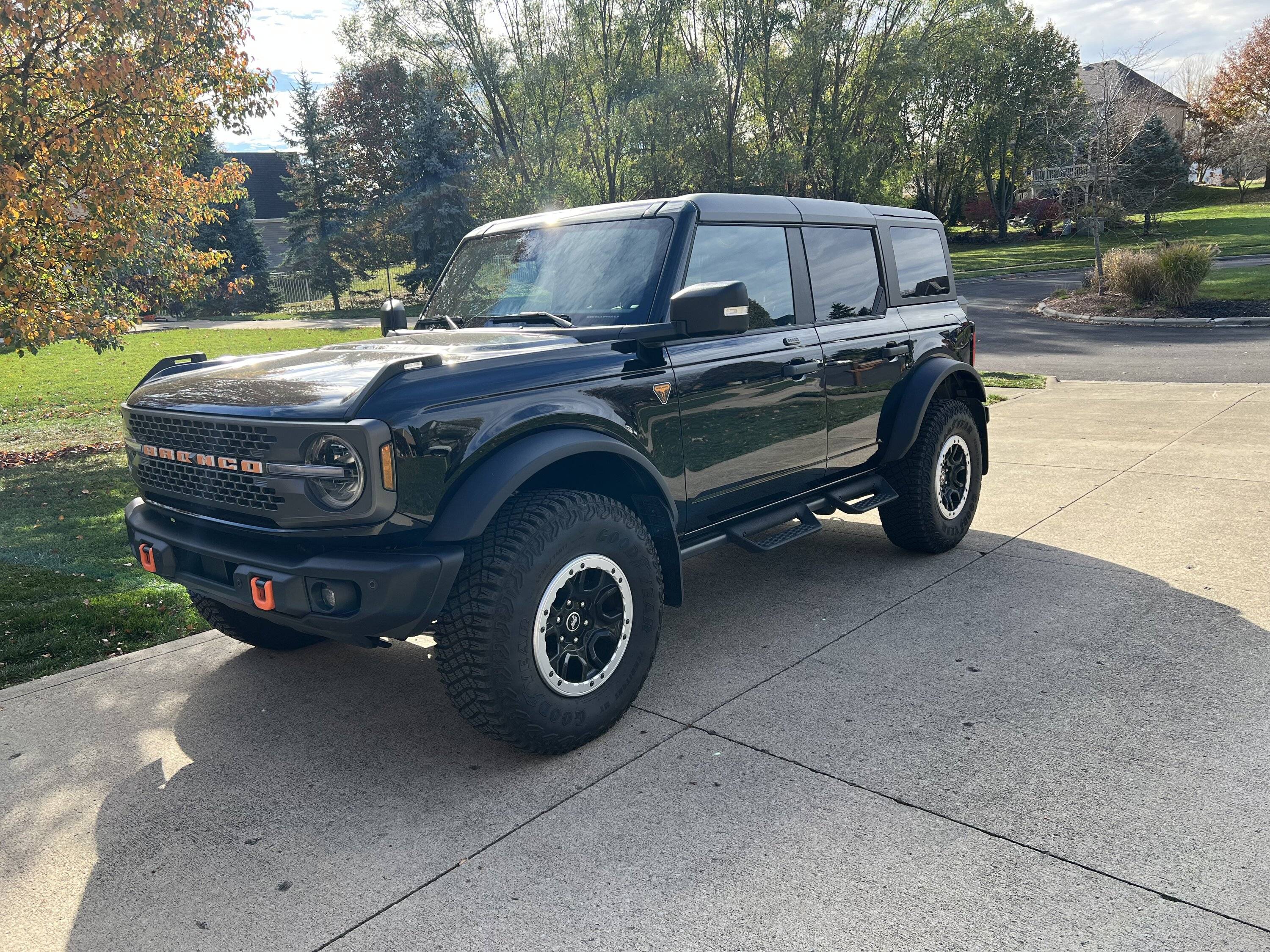 Ford Bronco New 23 Badlands SAS from a Tesla Model S IMG_1179
