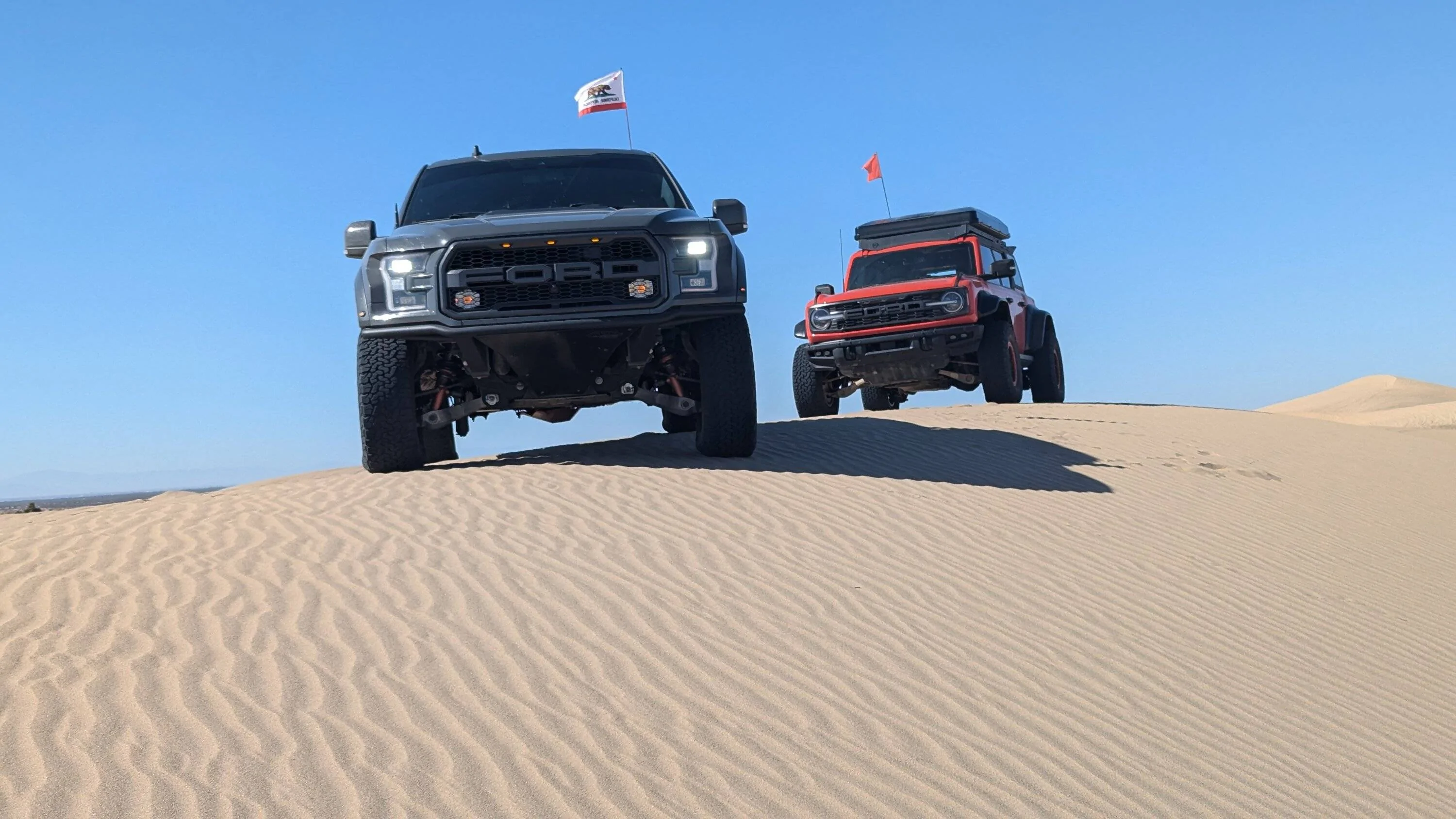 Ford Bronco Glamis - Huge Dune Roosting with the SxSs and Sand Cars PXL_20241109_202448502