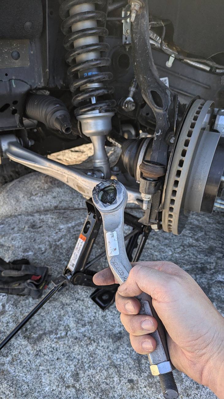 Ford Bronco Hoss 3.0 tie rod failure photos 1000001239