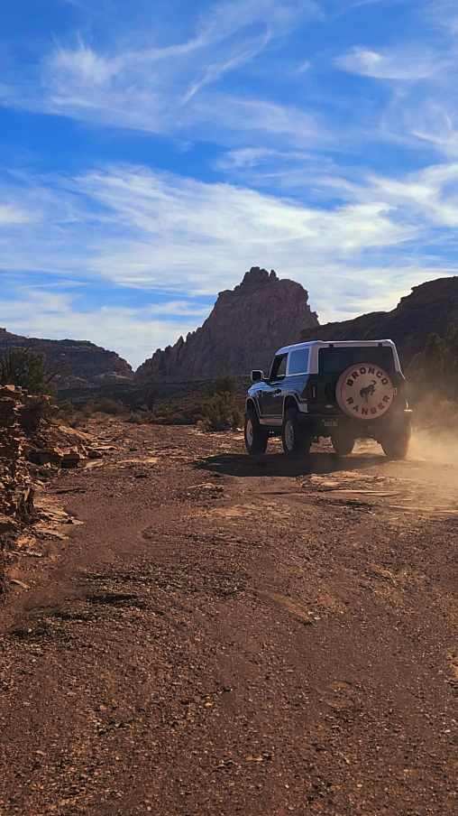 Ford Bronco Behind the Reef Trail @ San Rafael Swell Utah (Near Moab) Resized_VideoCapture_20241110-153857_1731301675263