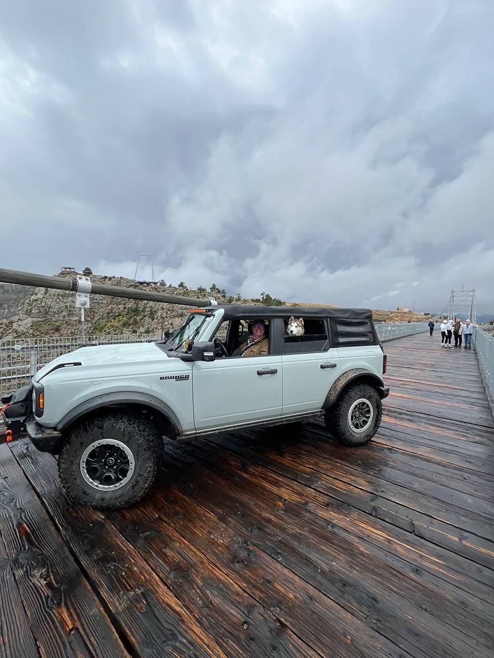 Ford Bronco 3 years since delivery 9D23BD19-59EB-4B5F-84A2-E98195F379E7_1_102_o