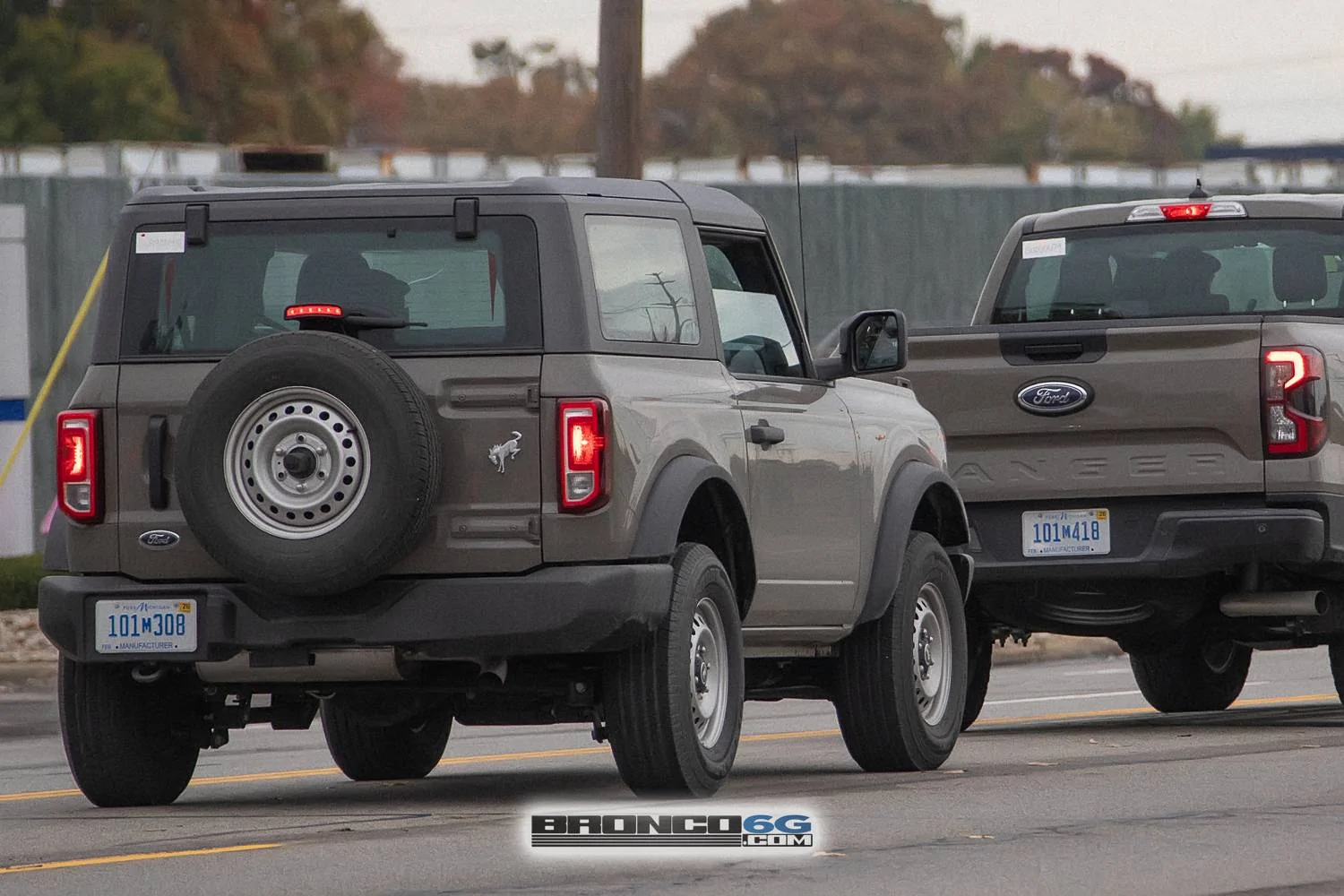 Ford Bronco Marsh Gray 2025 Bronco Base Trim on Steelies Spied marsh-gray-2025-bronco-base-trim-spied-6