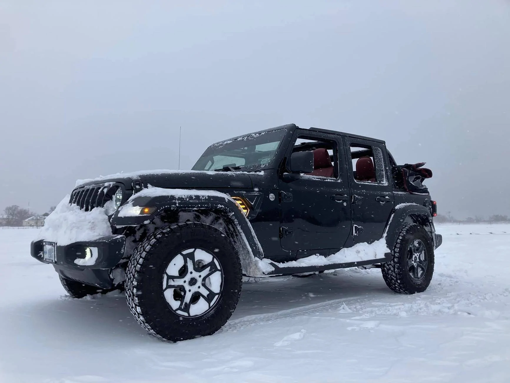 Ford Bronco Meet Bestop's eTop for Bronco! 272992692_10221504167057907_2896375174306362976_n