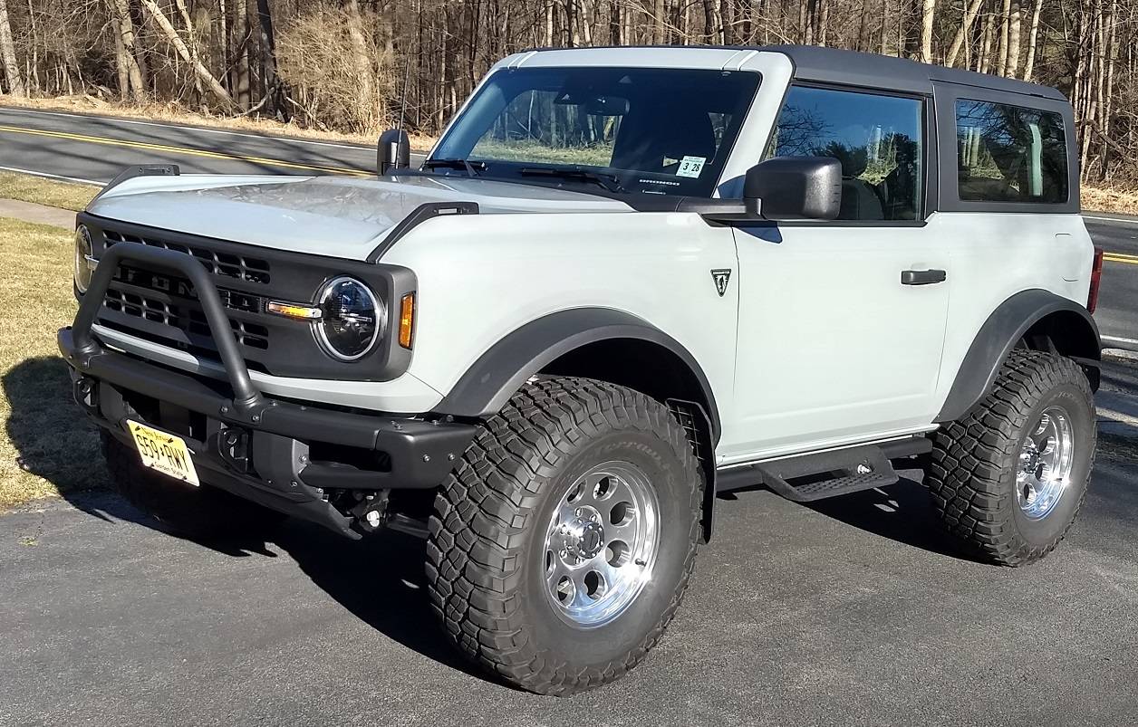 Ford Bronco Please Help: V6 or Painted Roof? My_Bronco2