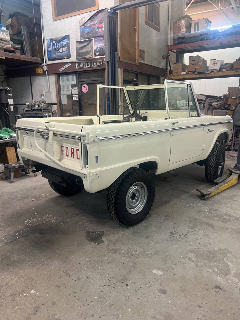 Ford Bronco Bronco, the original SUV? IMG_2089
