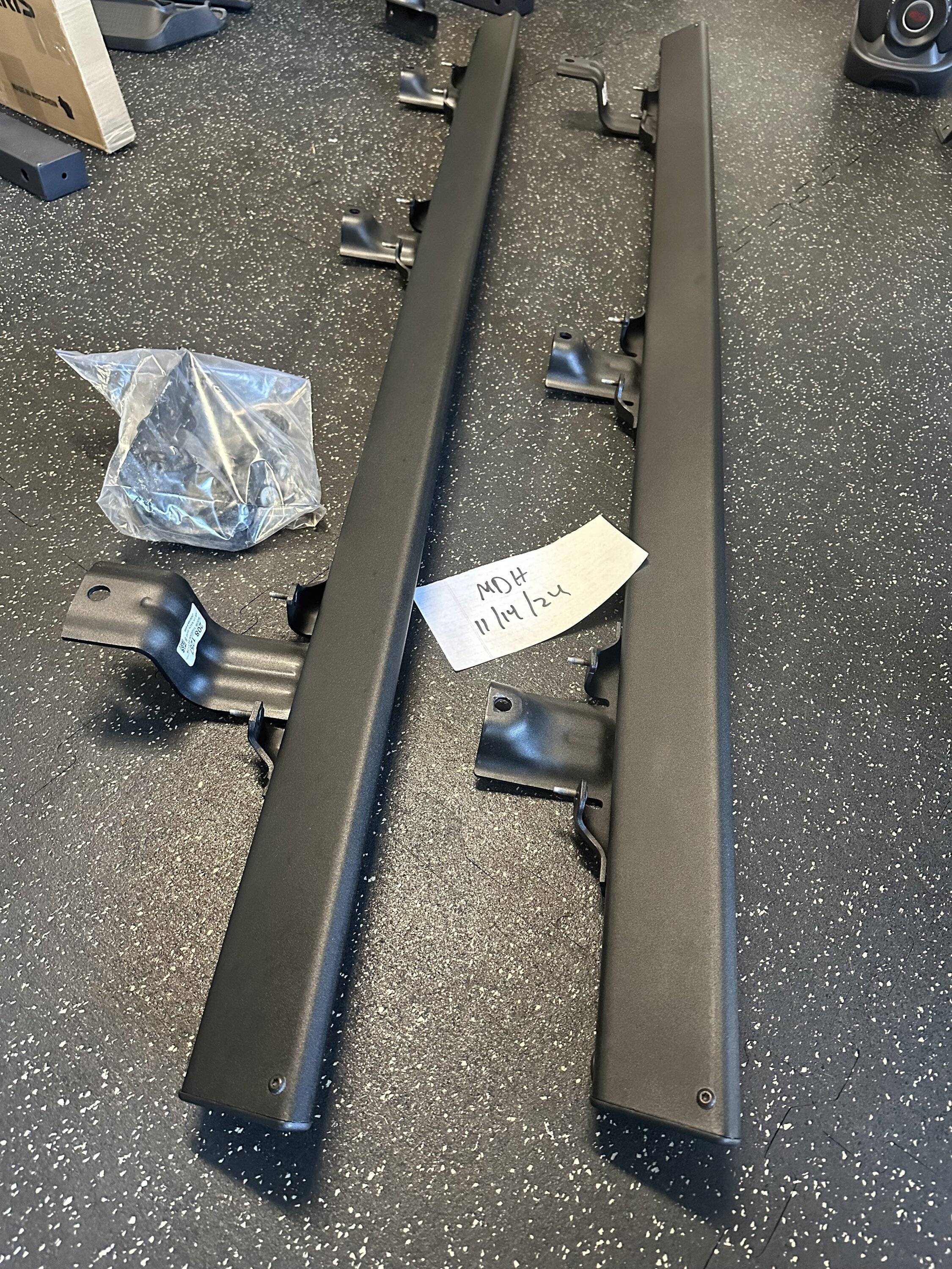 Ford Bronco OEM Rock Rails like new - SoCal IMG_5152