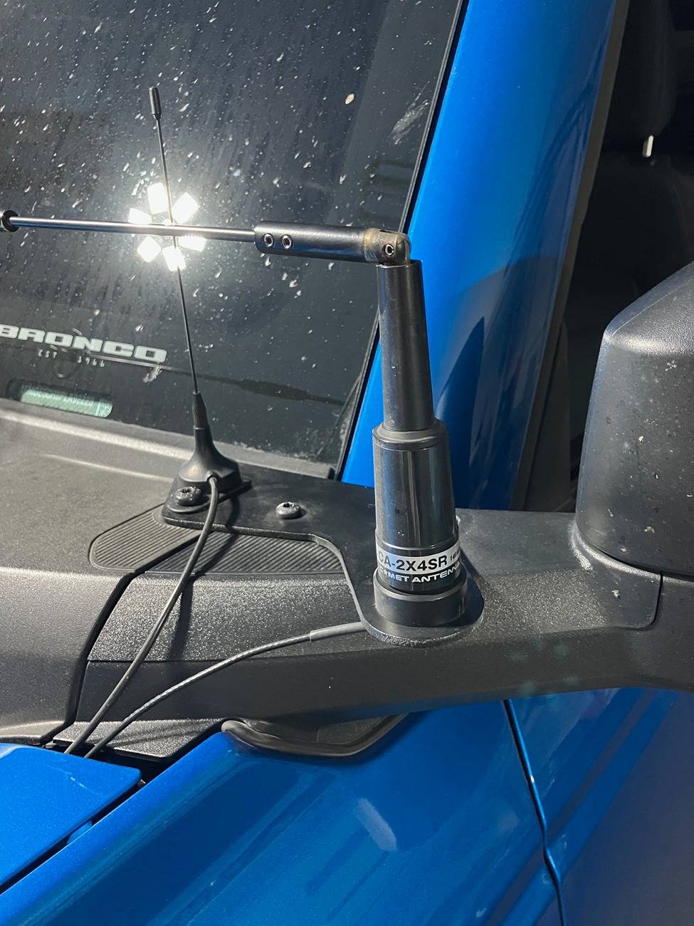 Ford Bronco Antenna Location IMG_0290.JPG