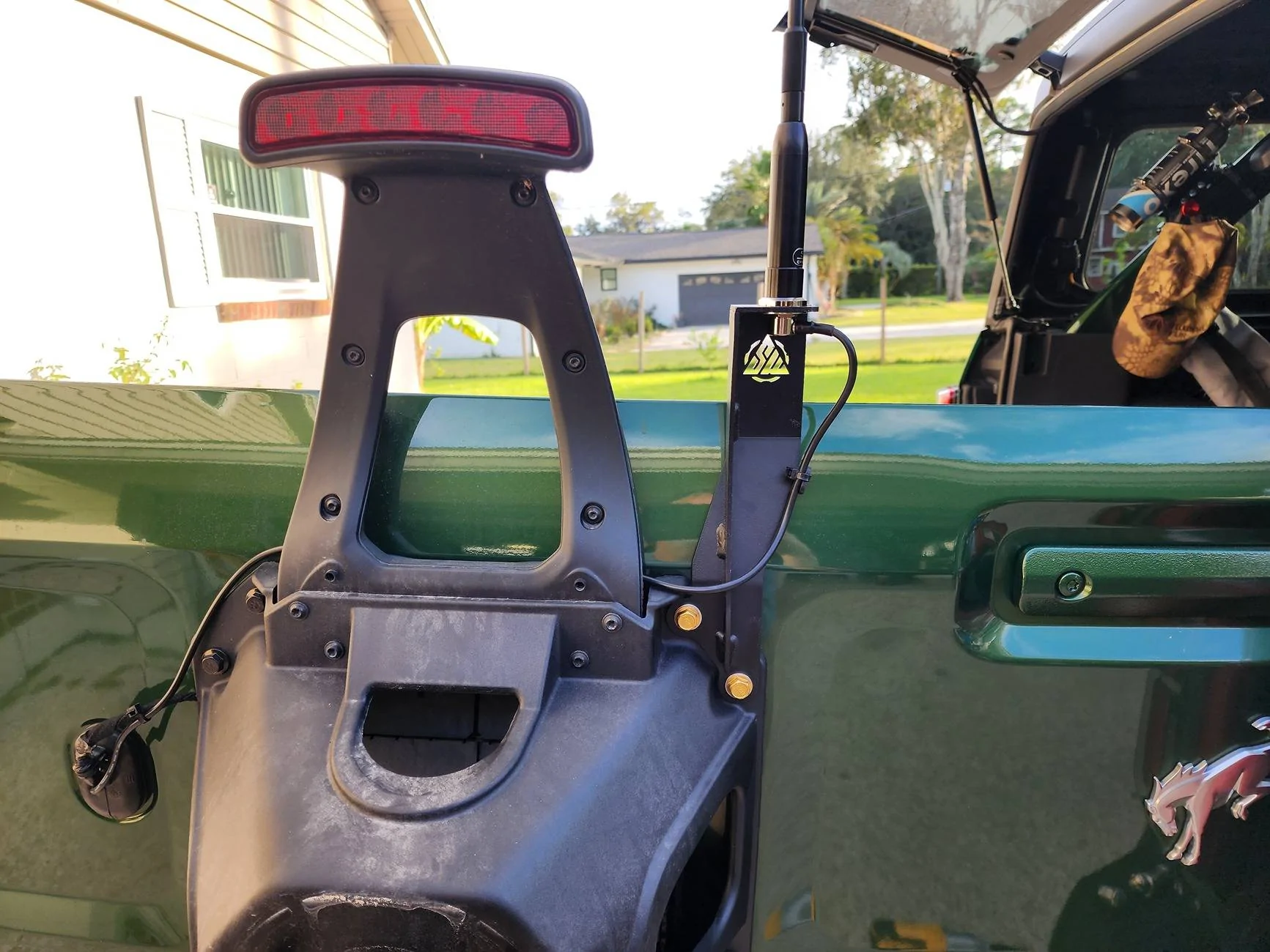 Ford Bronco Antenna Location 20231023_173640