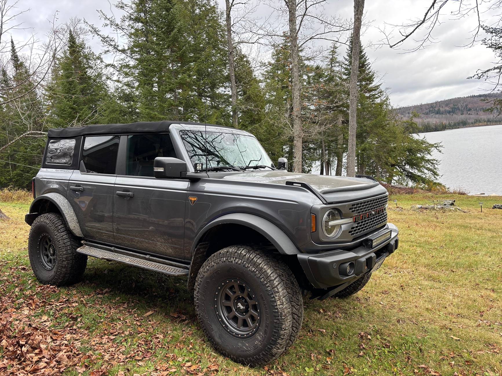 Ford Bronco Steps that attach to rock rails IMG_1141