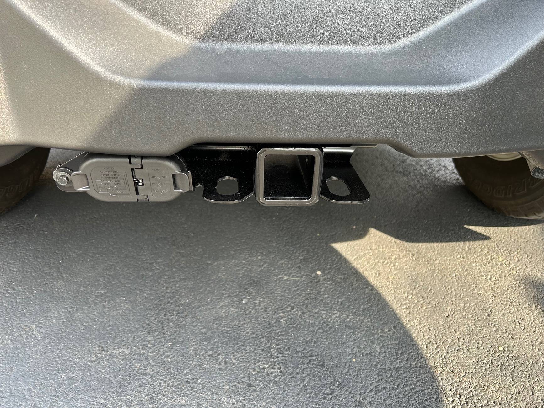 Ford Bronco Trailer tow hitch and brake controller installed IMG_2520