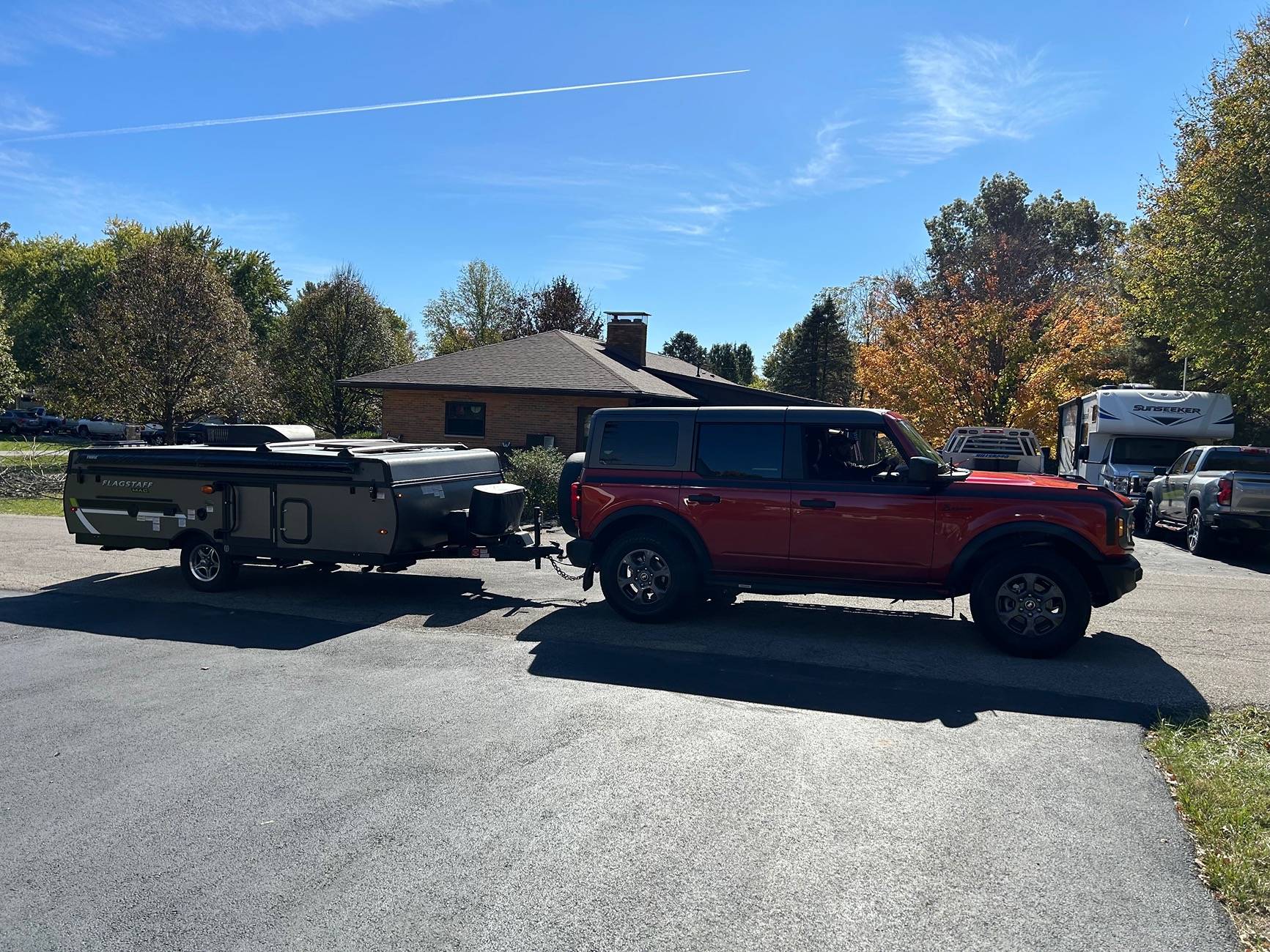 Ford Bronco Trailer tow hitch and brake controller installed IMG_2560