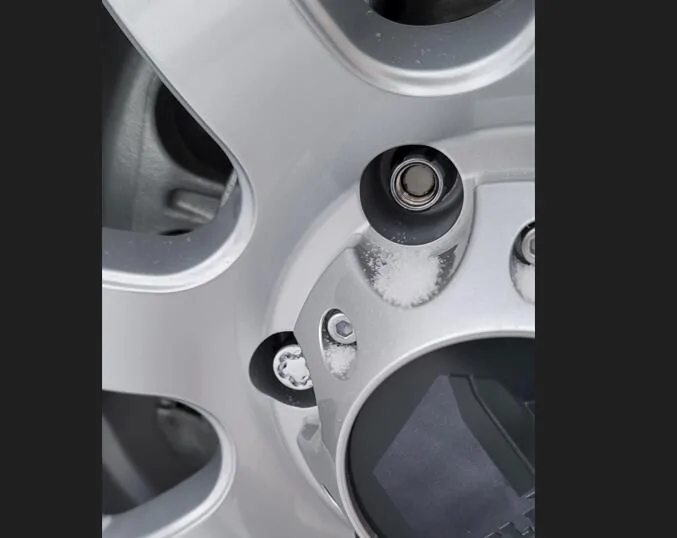 Ford Bronco Front wheel stud length and thread engagement Screenshot 2024-11-23 220408