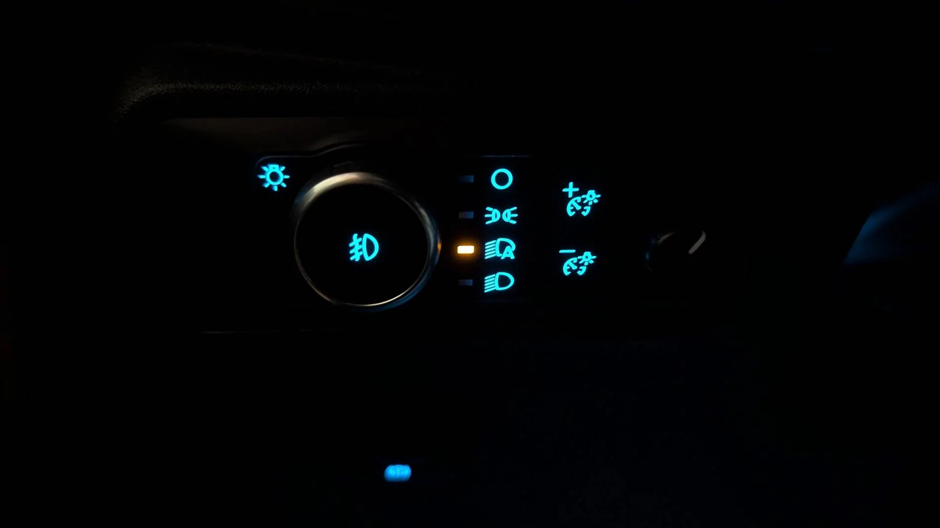 Ford Bronco Adding light switch with fog light option PXL_20241201_145904325