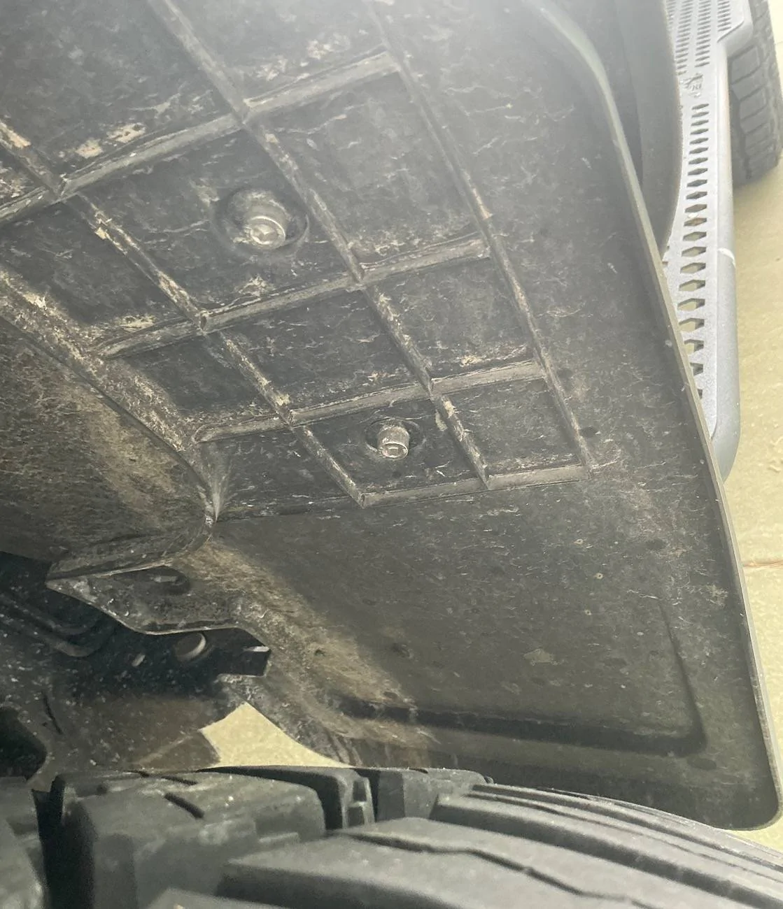 Ford Bronco Mud Flaps that work with JKS Max Tire Kit? IMG_0012