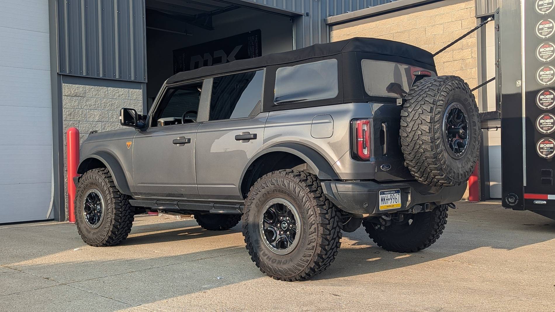 Ford Bronco AutoUnionTech's Carbon Grey Badlands / Squatch Daily / Off-Road Build 1000011150