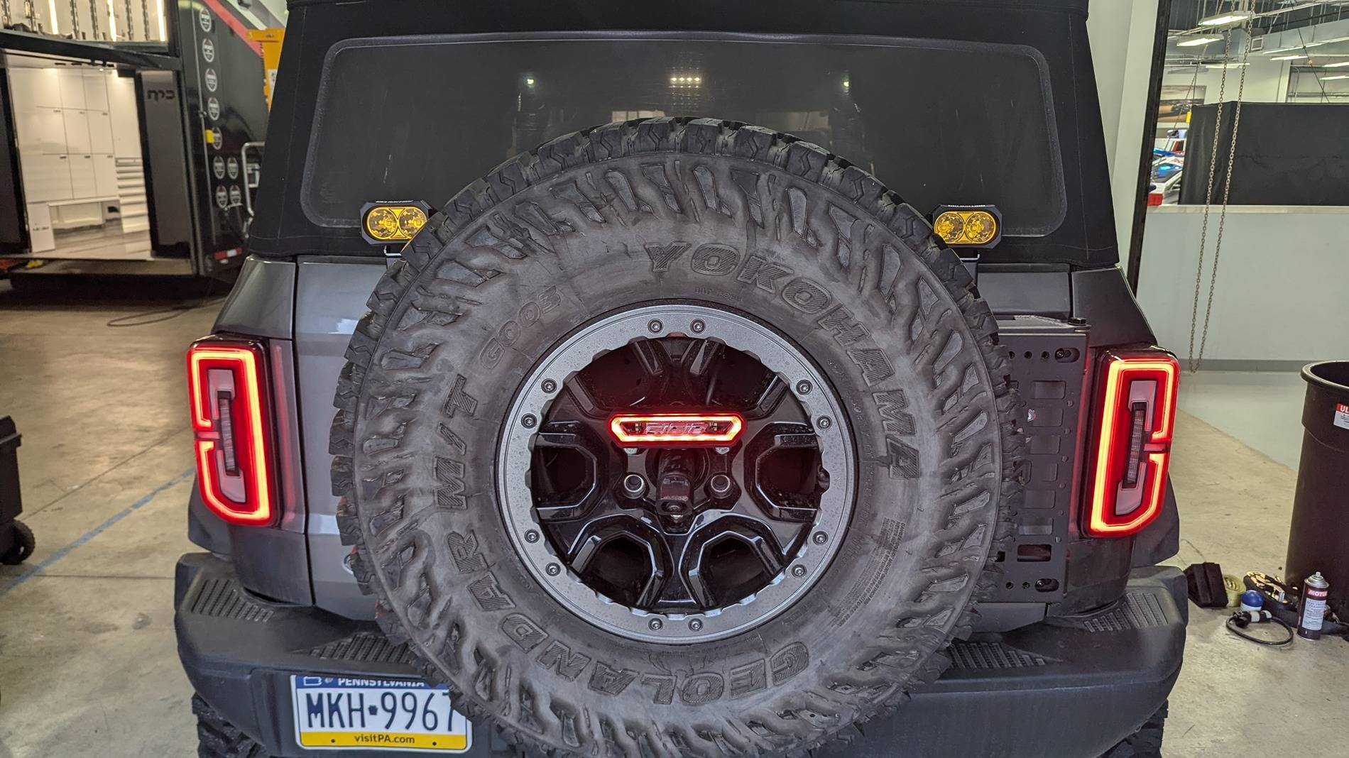 Ford Bronco AutoUnionTech's Carbon Grey Badlands / Squatch Daily / Off-Road Build 1000012058