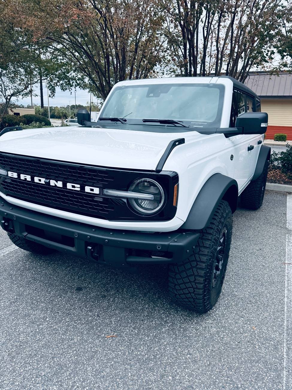 Ford Bronco Different OEM Front Bumpers? IMG_6362