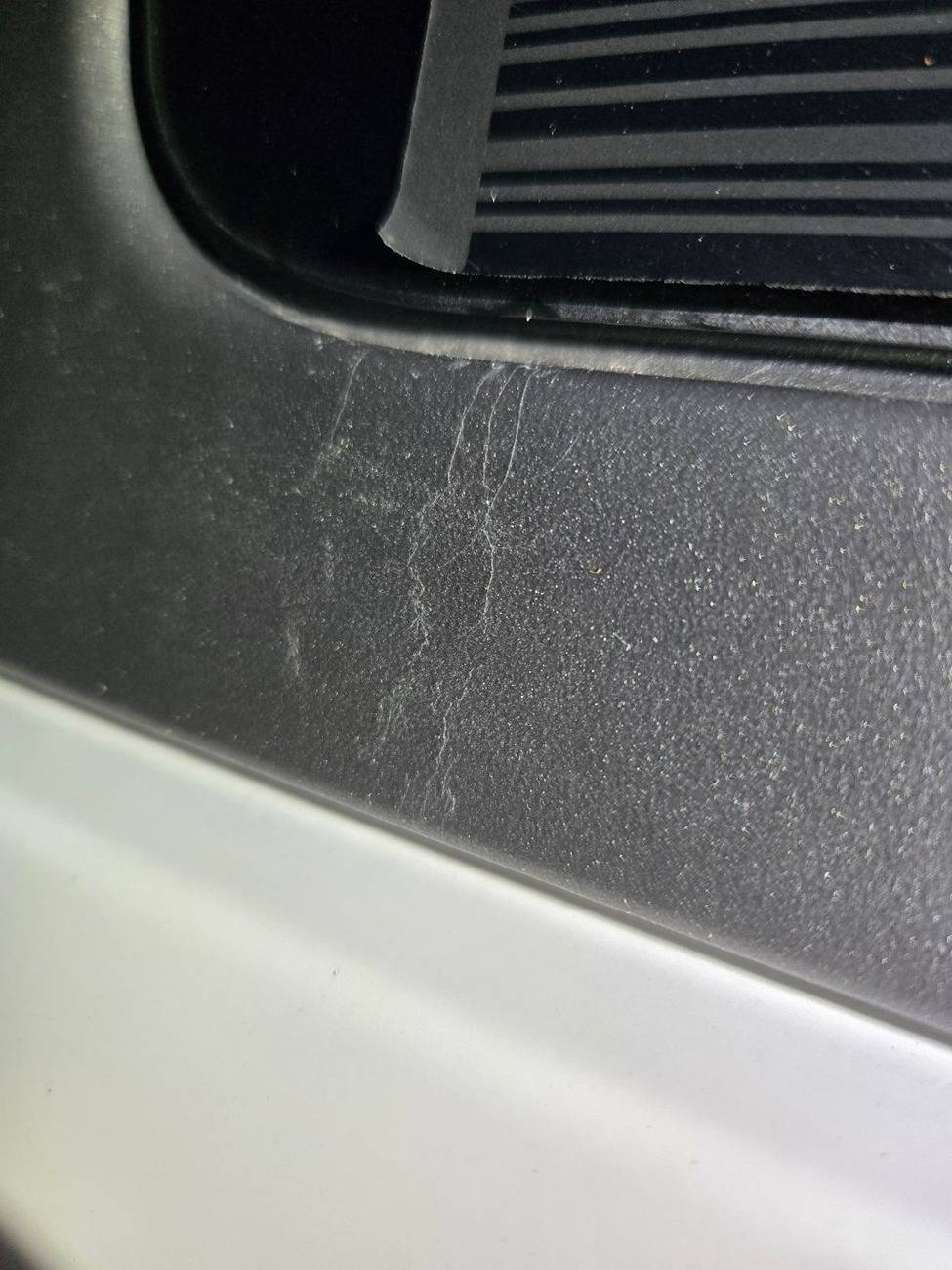 Ford Bronco Is this the infamous MIC top delamination on my 2024? IMG_20241121_033408