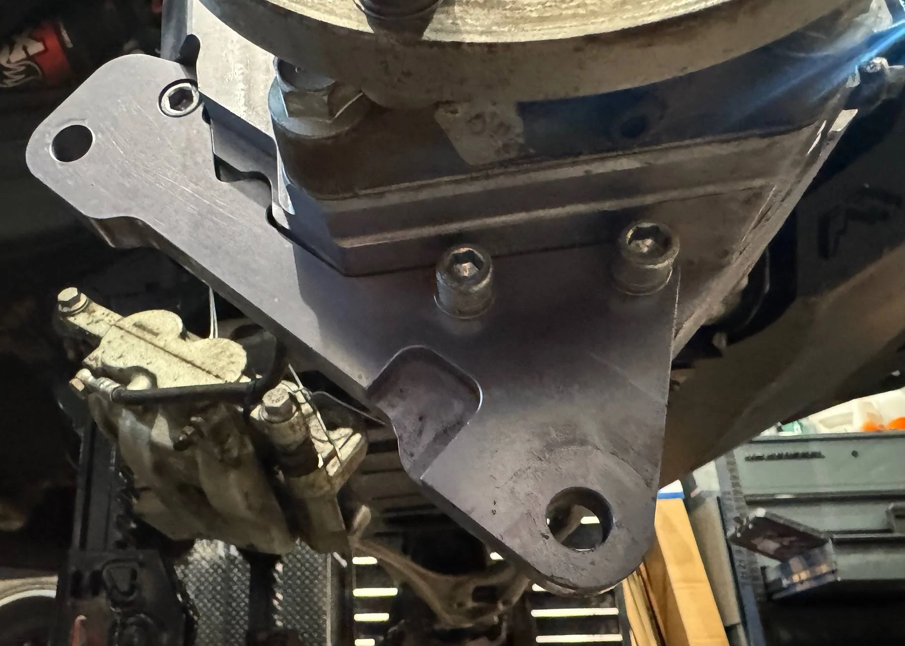 Ford Bronco 74Weld Portal Review 1 - Old Bracket Front 
