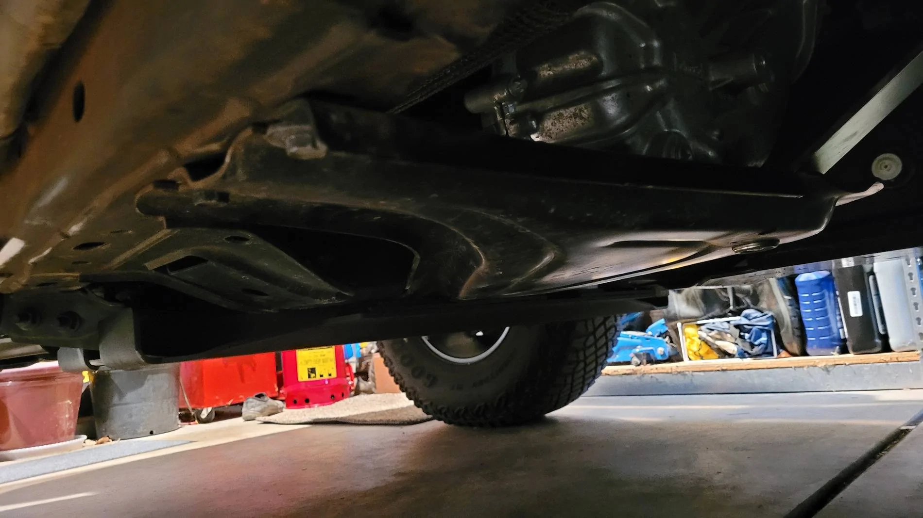 Ford Bronco Transmission skid plate installed 20241203_160443