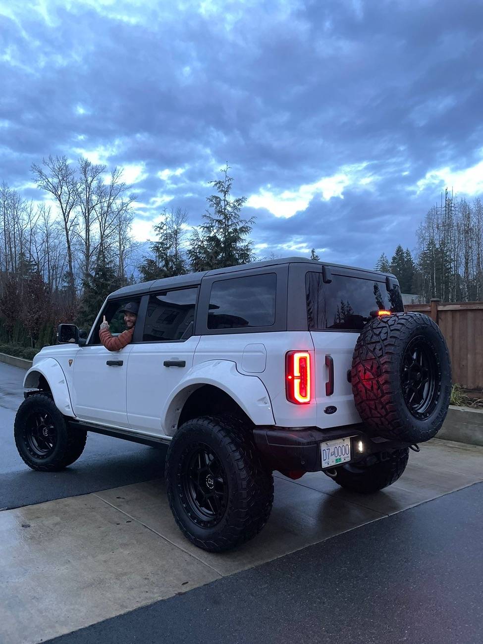 Ford Bronco Do Jeeps wave to you? aab4aef4-a6d9-4f7a-91e7-eebf61d16a5
