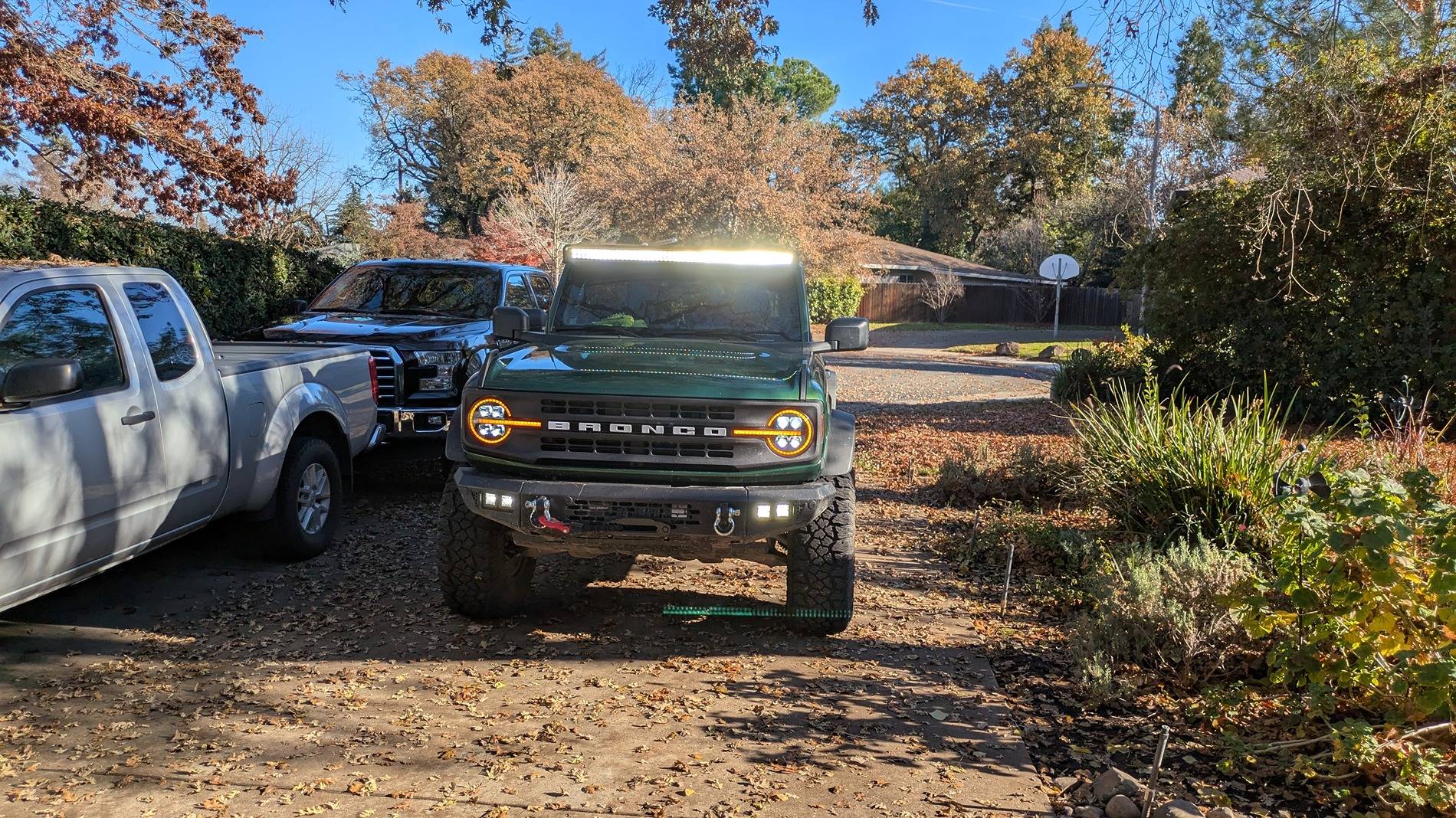 Ford Bronco DV8 52" light bar mount install issue! Do not buy! PXL_20241208_213332950