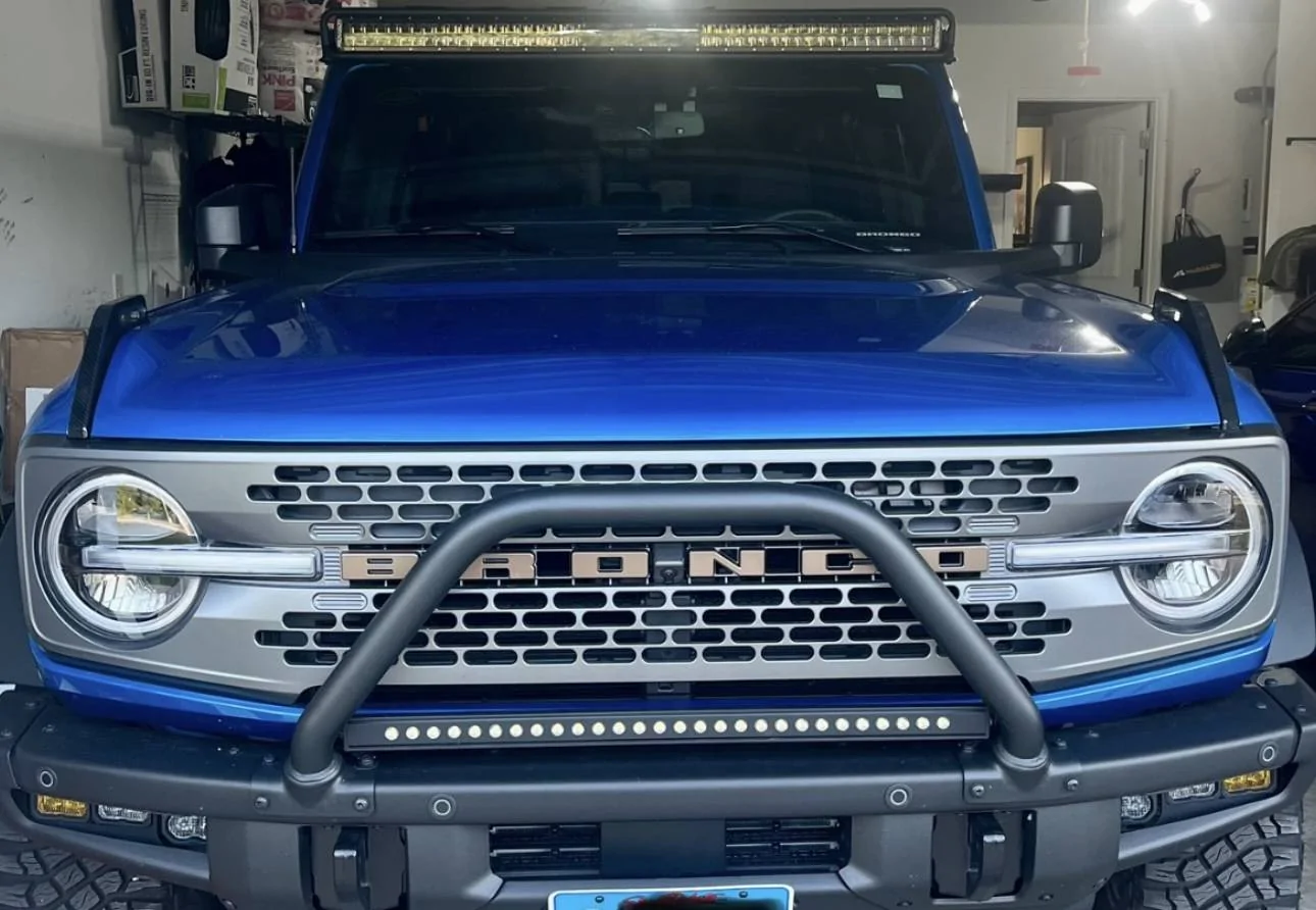 Ford Bronco DV8 52" light bar mount install issue! Do not buy! IMG_6316