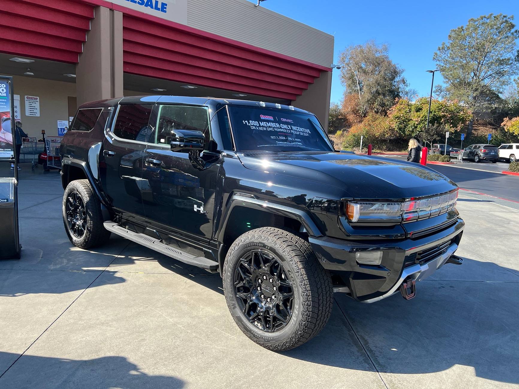 Ford Bronco Hummer EV in the wild IMG_0305