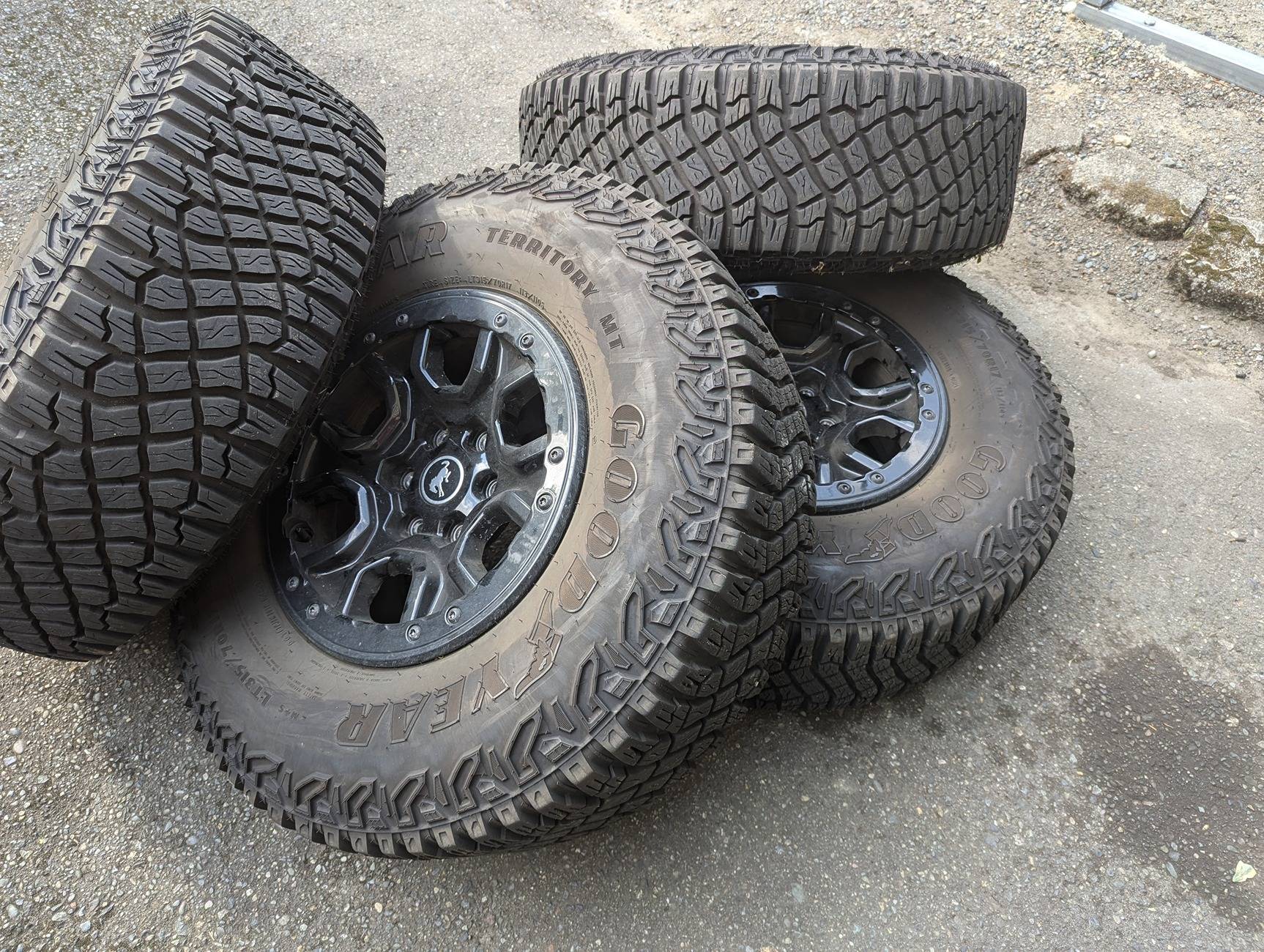 Ford Bronco SAS Tires and Wheels, TPMS, $800 PXL_20240726_001728041