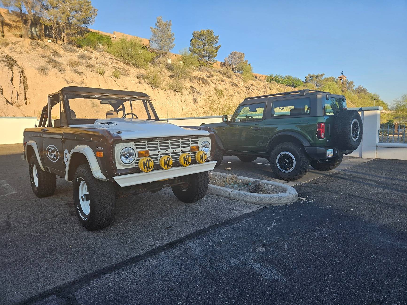 Ford Bronco 2025 Broncos... 2-door going extinct? 20230707_184054