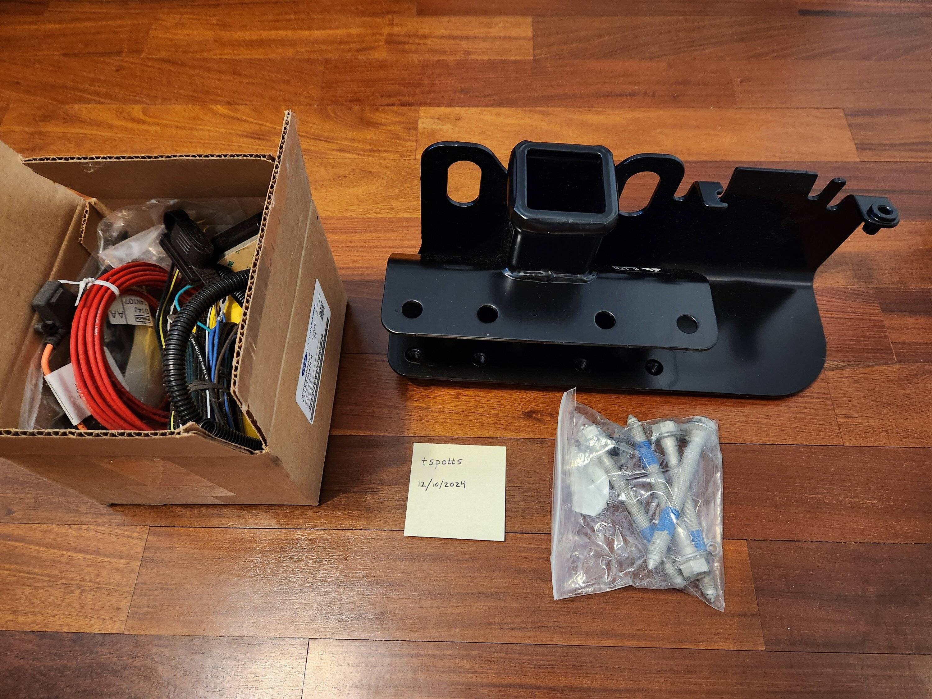 Ford Bronco OEM Trailer Hitch w/ 4-wire Kit 20241210_130653