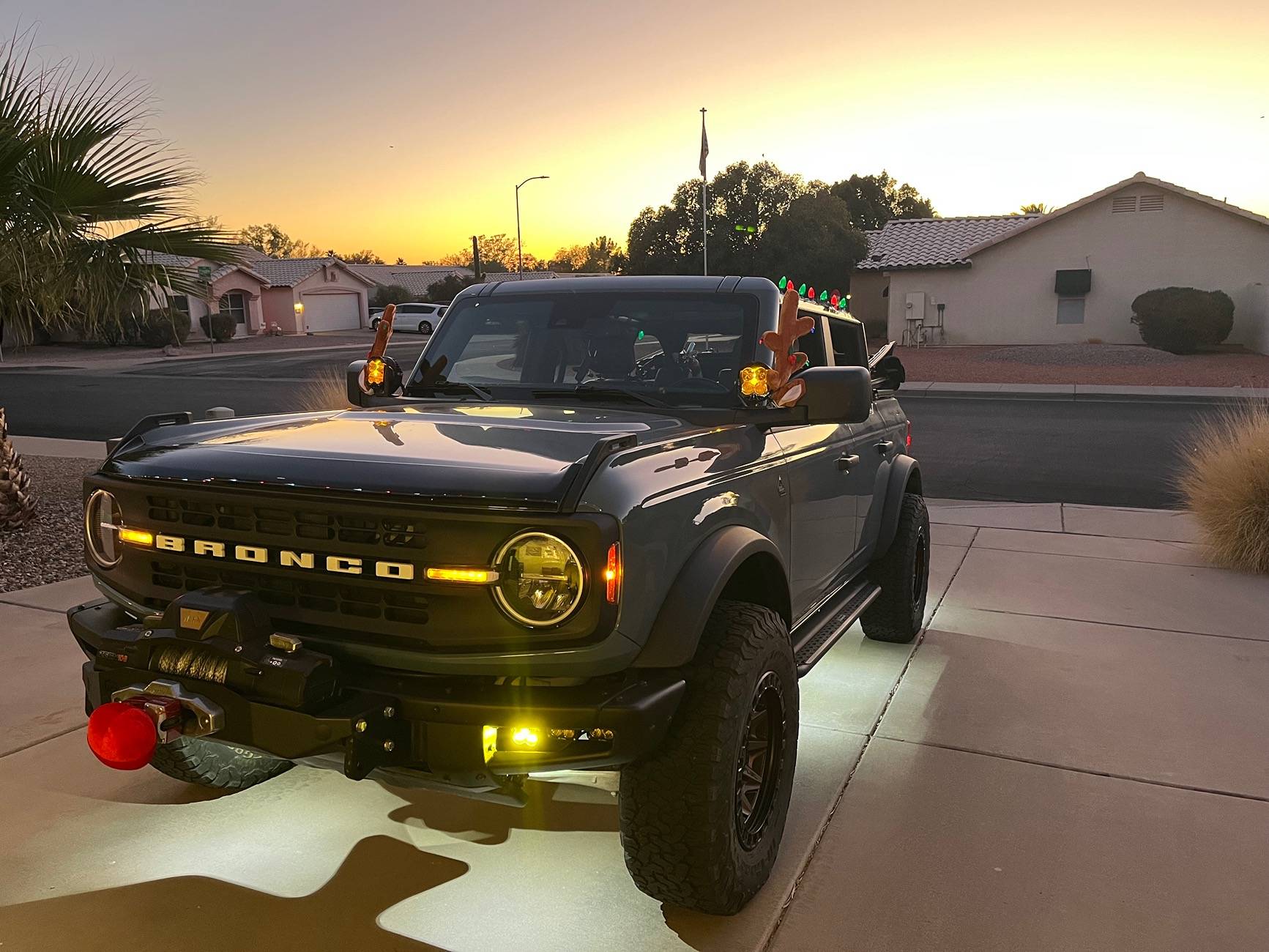 Ford Bronco 🎄🎅🎁 ☃️ Show Off Your Bronco's Holiday Spirit! 🕎⛄️🤶🎄 IMG_4873