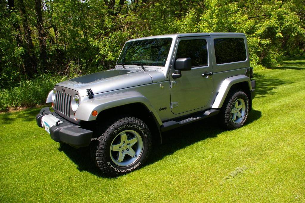 Ford Bronco 2025 Broncos... 2-door going extinct? jeeee