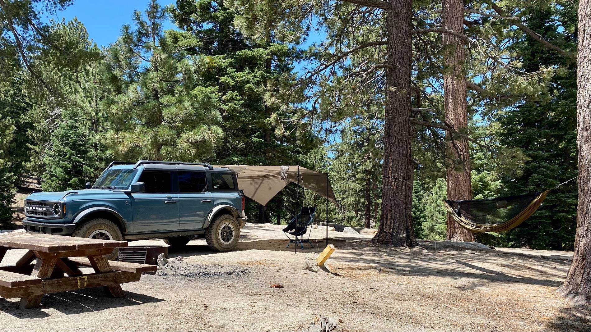Ford Bronco Mount tarp to soft top for shade IMG_4326