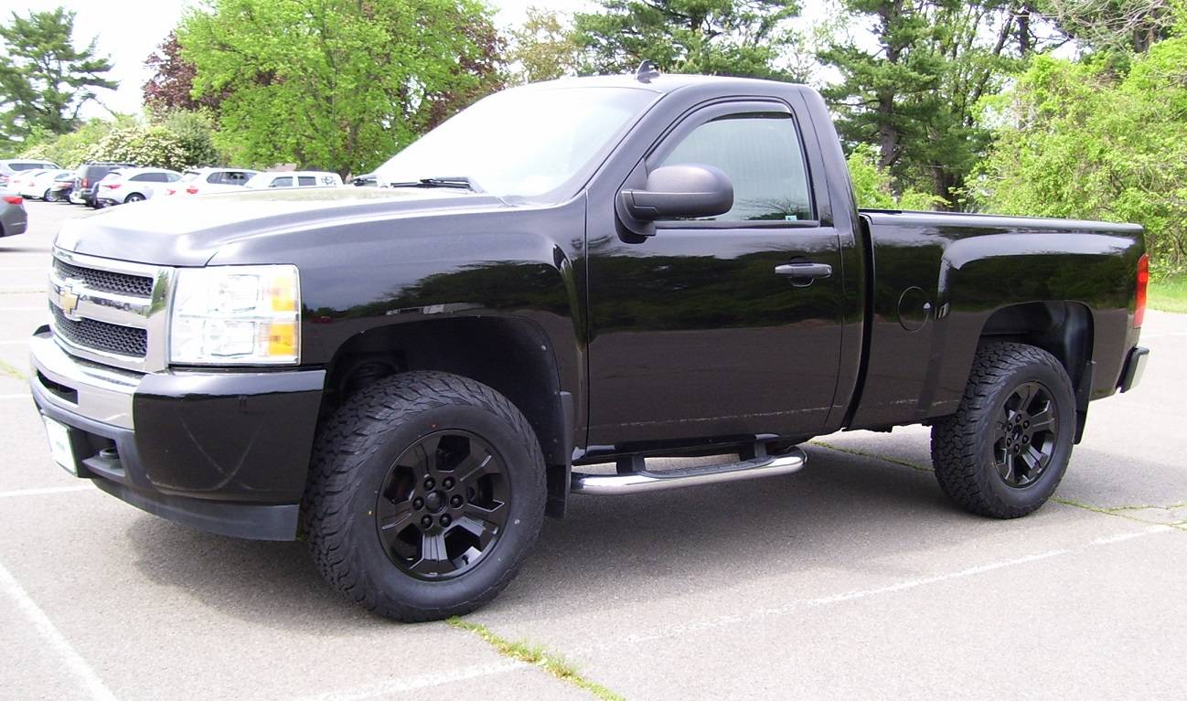 Silverado_2010_mn3.jpg