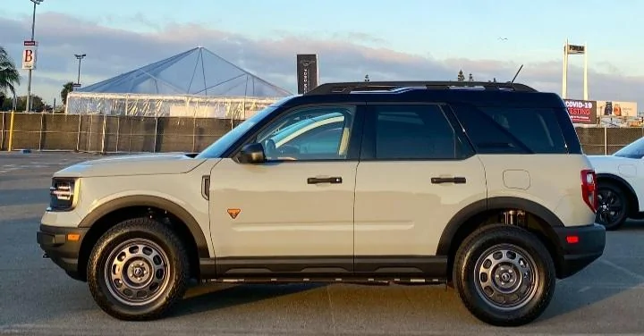Ford Bronco ? Cactus Gray WildTrak 4 Door Bronco 20201210_202009