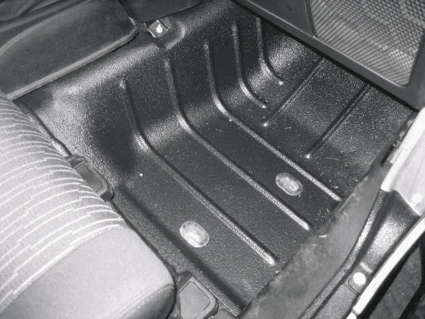 Ford Bronco Cloth interior and drain plugs? 1607656968585