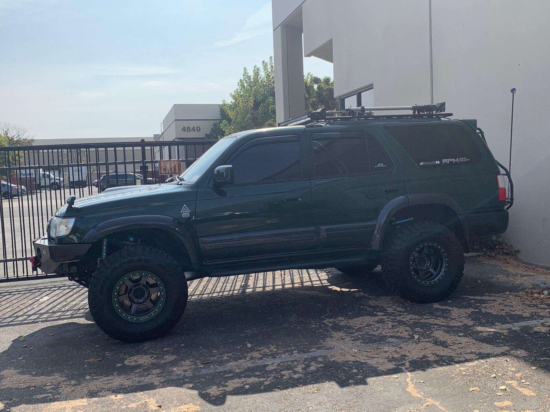 Ford Bronco BLack Diamond 4Dr Squatch from Socal Checking In sideshot