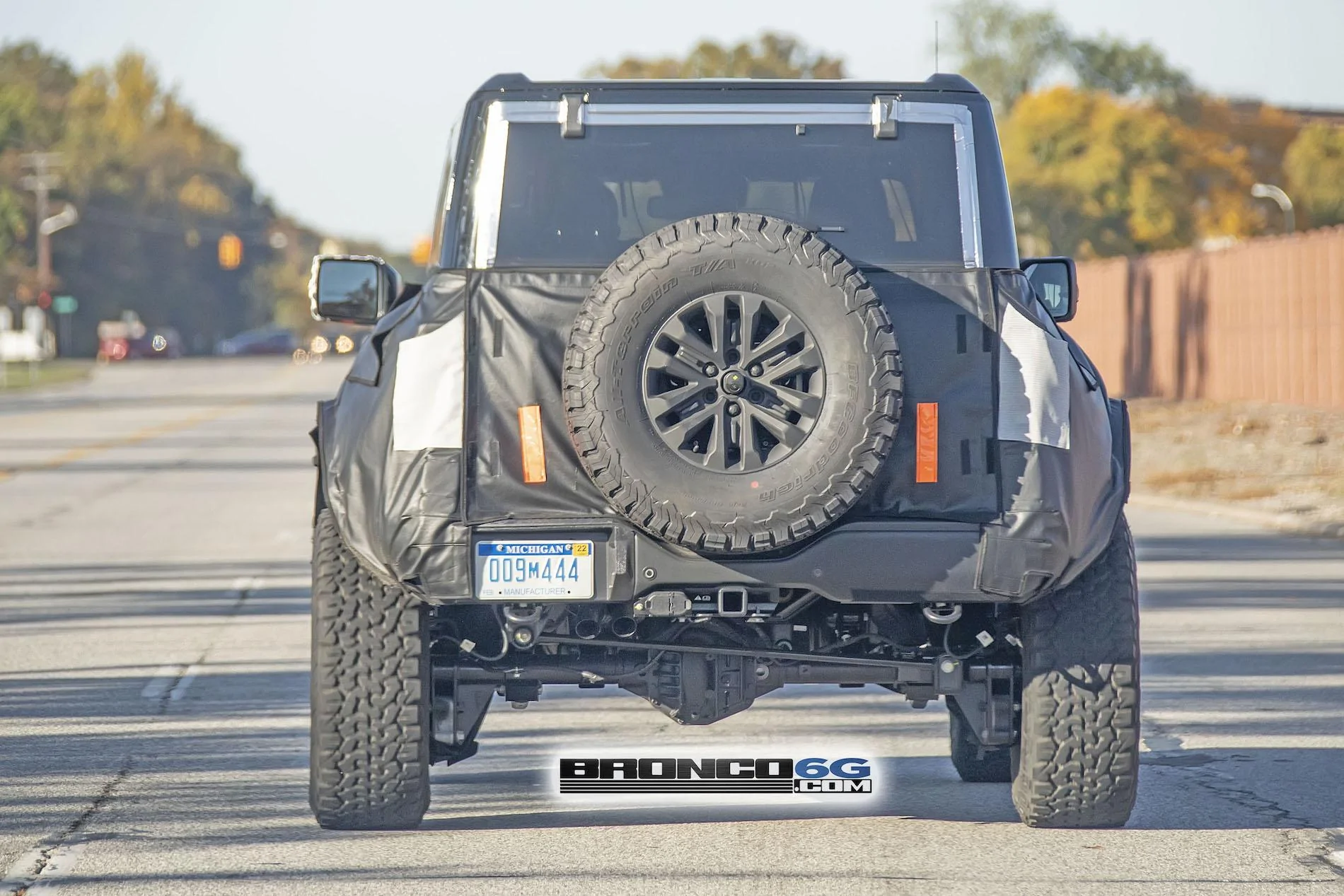 BroncoWarthog.m05.Bronco6G.webp