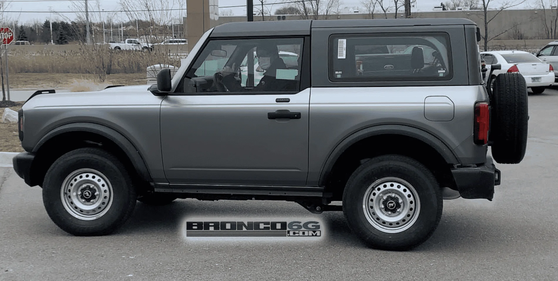 Ford Bronco "Secondary Color" ideas Screen Shot 2020-12-12 at 6.35.11 AM