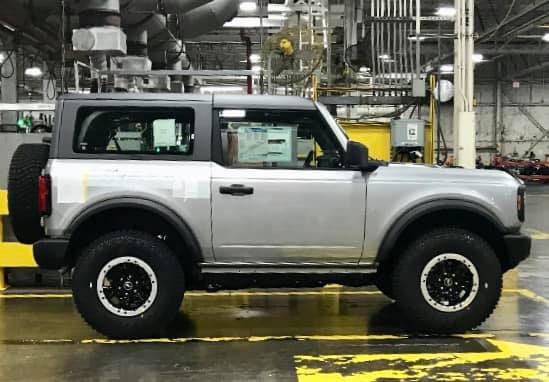 Ford Bronco 2-Door Iconic Silver Base with Sasquatch Package 1607783848656