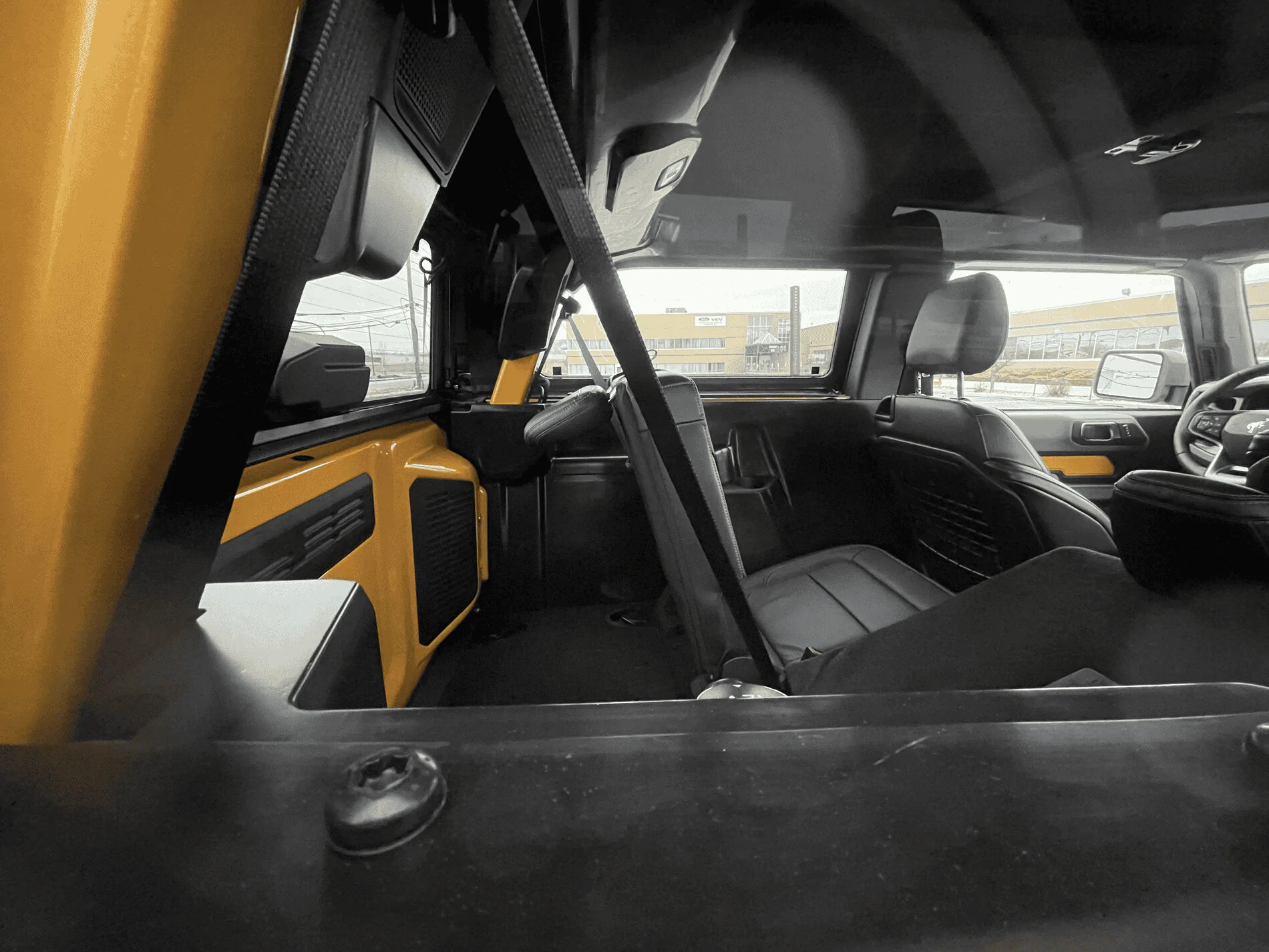 Ford Bronco Cargo Shelf info and pics? 1607913703412