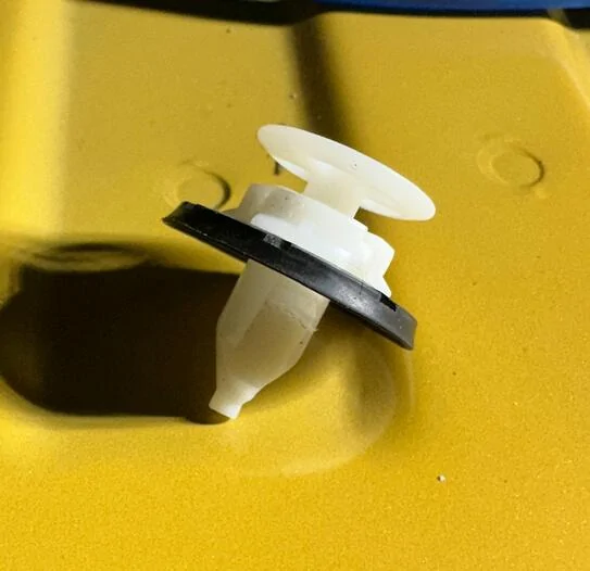 Ford Bronco Removing inside rear qtr panel - video or illustration 1735151569188-h8