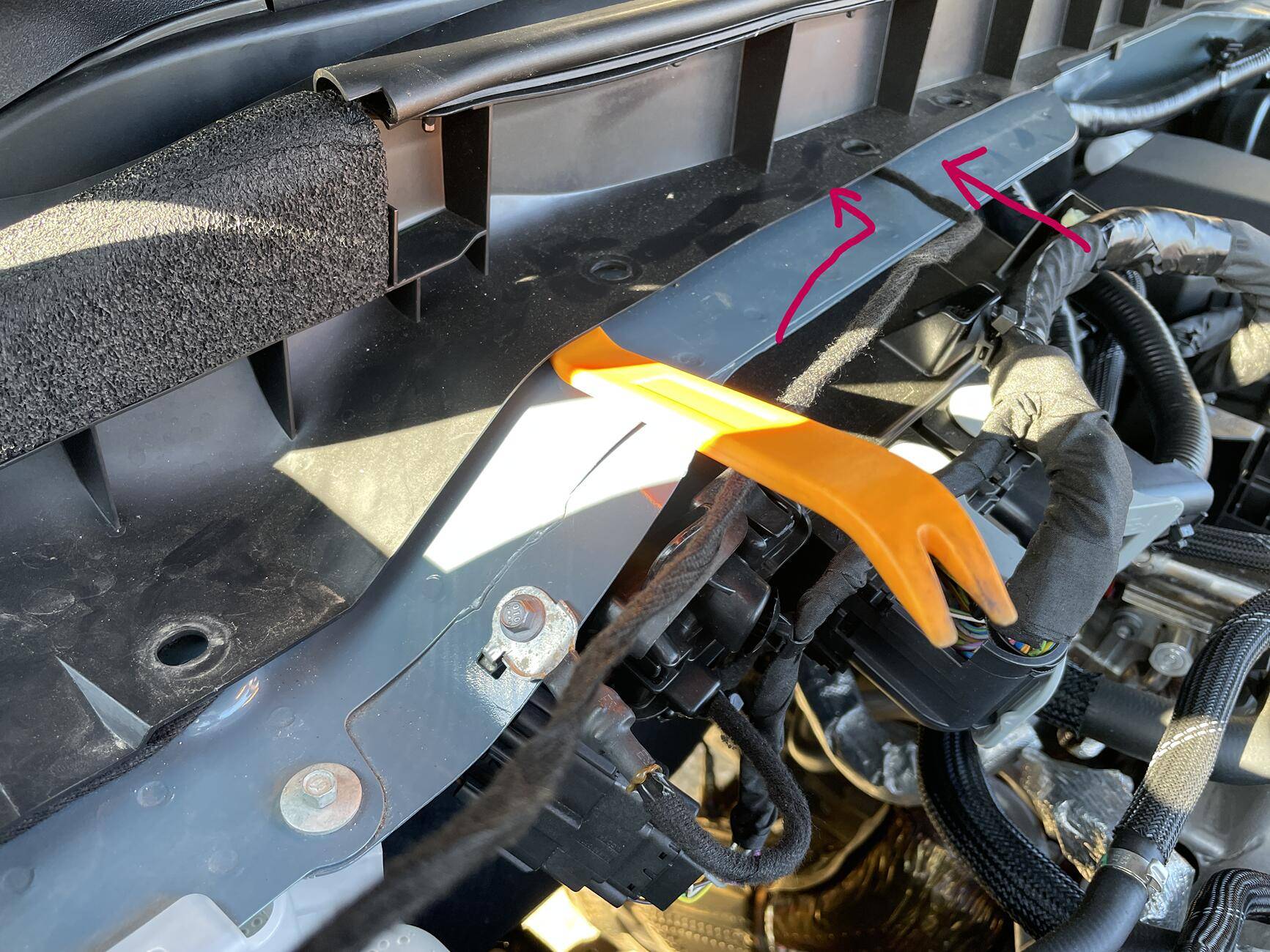 Ford Bronco How to disable the speed limitations for the side mirror lights? 1735222579420-z