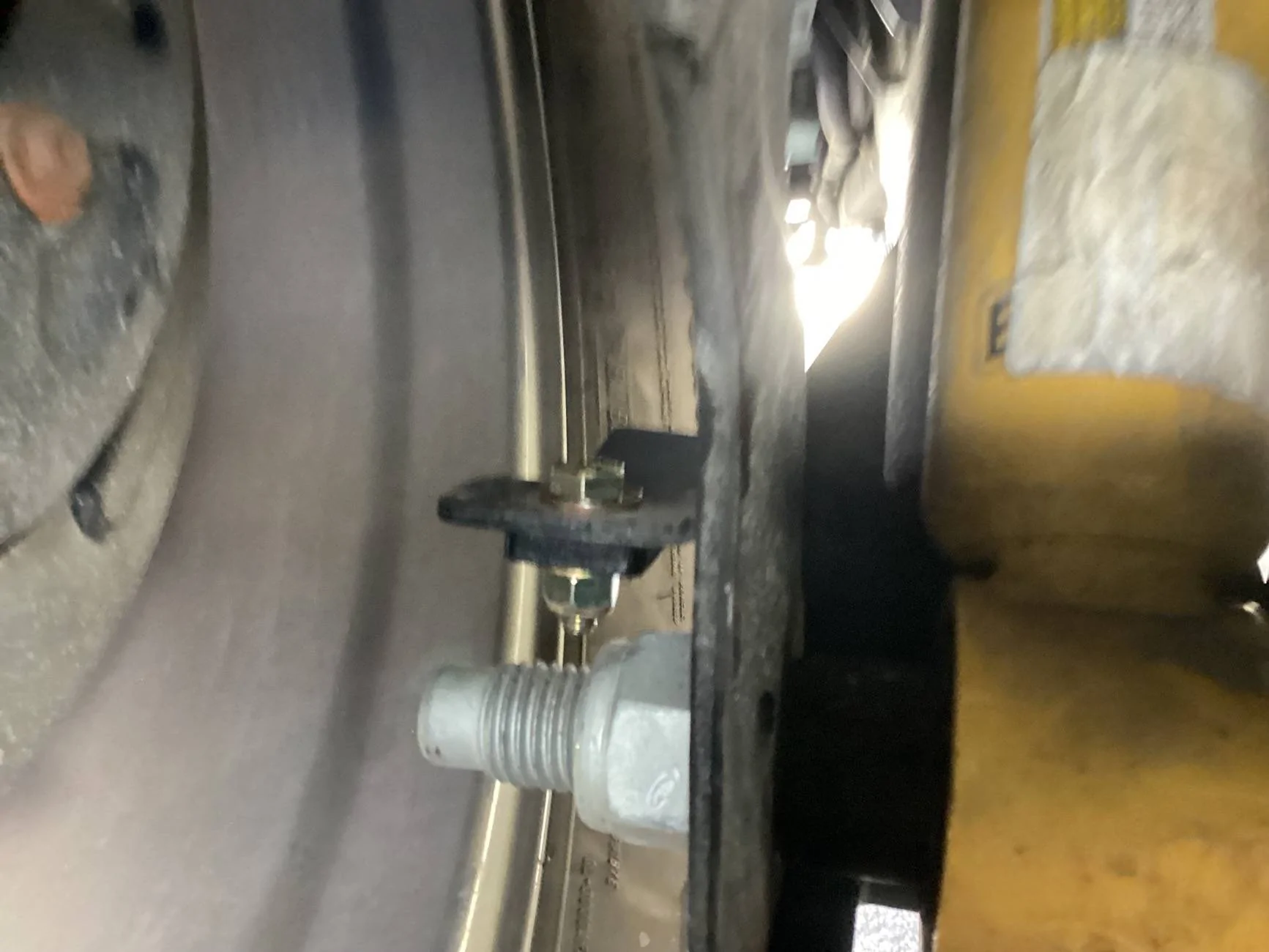 Ford Bronco Barnes 4wd shock skids IMG_1978