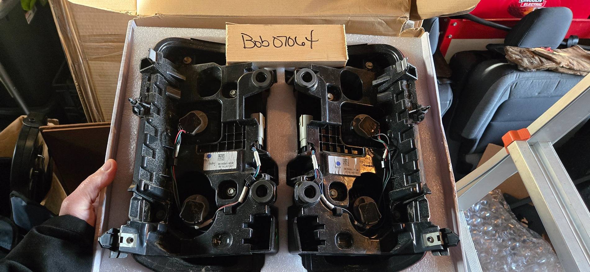 Ford Bronco Stock halogen taillights 20241227_132653