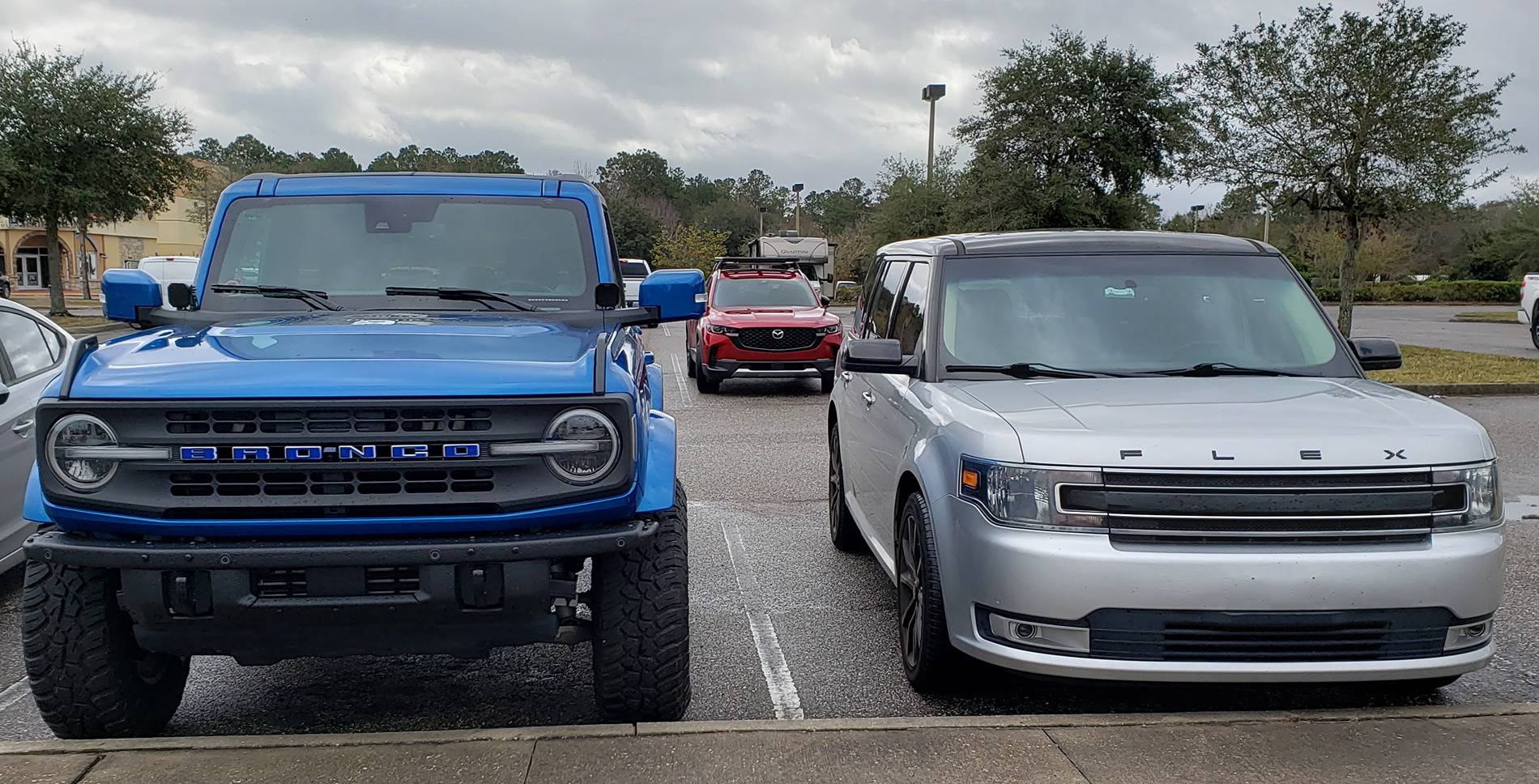 Ford Bronco Shadow Black Hardtop Pics ShadowBlackMoarDoor (2)